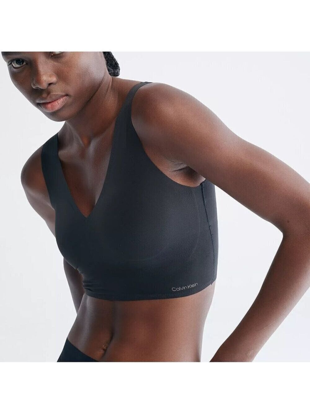 NWT Calvin Klein Invisibles Lightly Lined V-Neck Bralette S